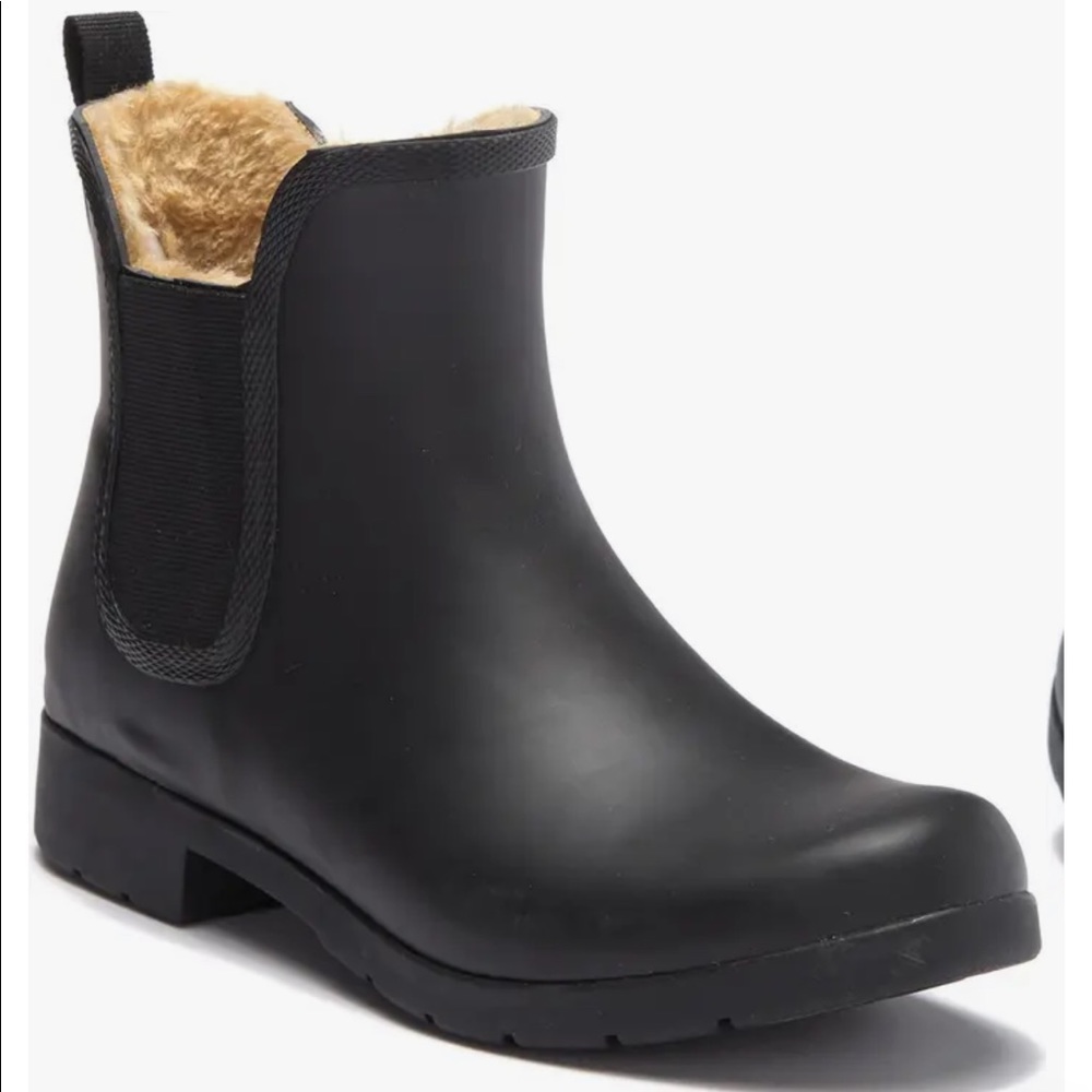 EUC Chooka fuzzy rain boots